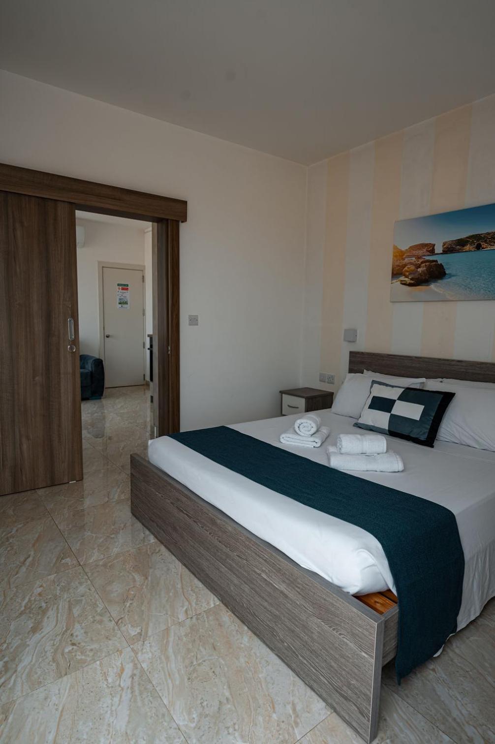 The Willows Penthouses With Jacuzzi Ghajn il-Kbira  ภายนอก รูปภาพ